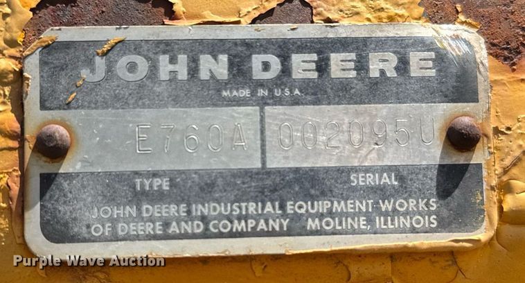 image for item EG6424 1973 John Deere 760-A elevating scraper