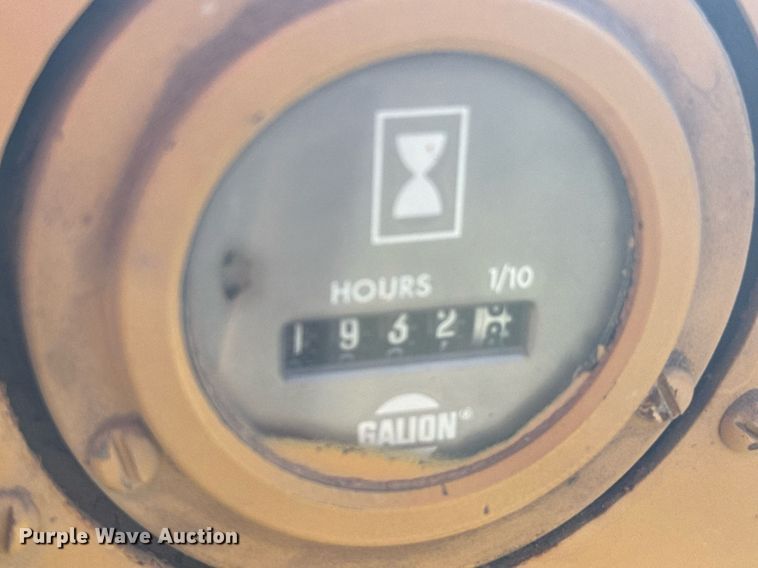 image for item EG6425 1984 Galion A556 motor grader