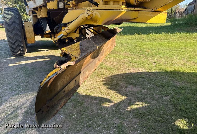 image for item EG6426 1997 Galion 850B motor grader