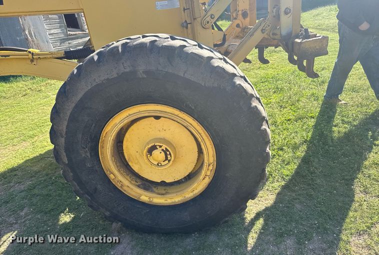 image for item EG6426 1997 Galion 850B motor grader