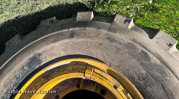 image for item EG6429 Scraper tires