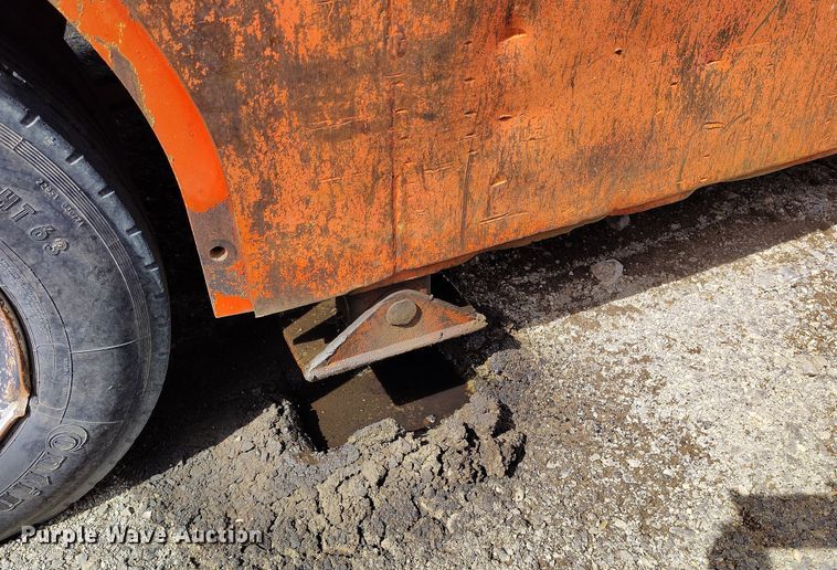 image for item EH0236 1999 Finlay 599 screening plant