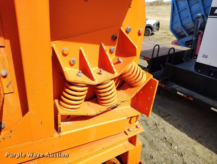 image for item EH0236 1999 Finlay 599 screening plant