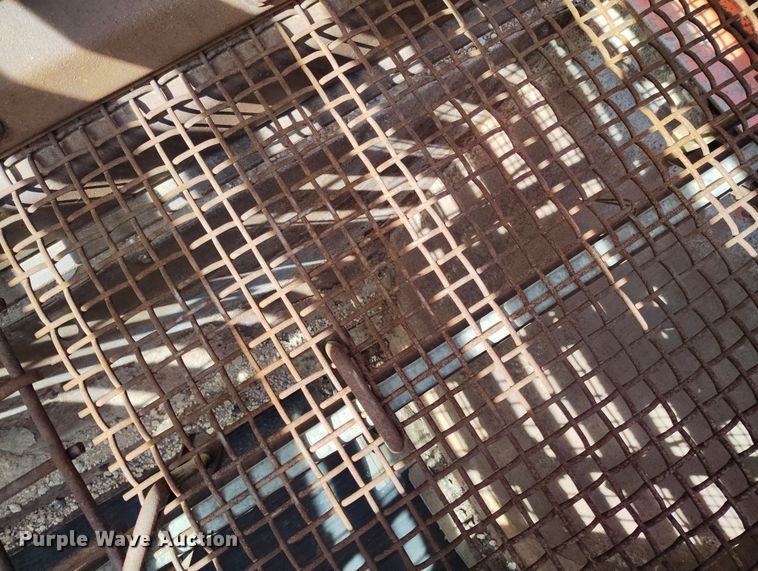 image for item EH0236 1999 Finlay 599 screening plant