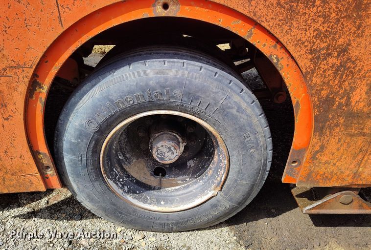 image for item EH0236 1999 Finlay 599 screening plant