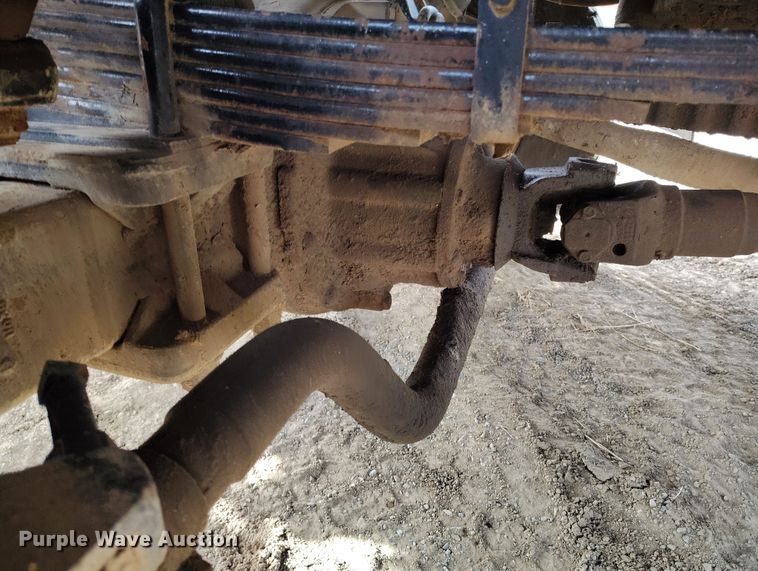 image for item EH0237 1997 International Paystar 5000 vacuum truck