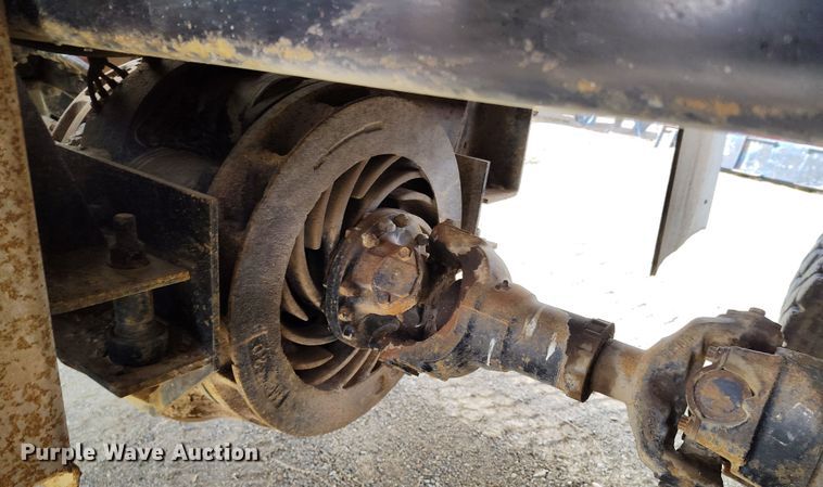 image for item EH0237 1997 International Paystar 5000 vacuum truck