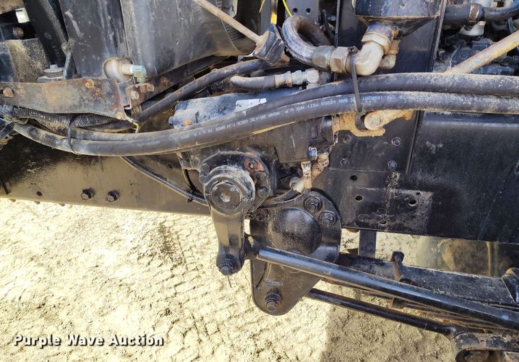 image for item EH0237 1997 International Paystar 5000 vacuum truck