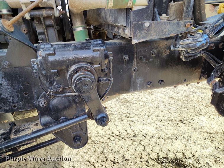 image for item EH0237 1997 International Paystar 5000 vacuum truck