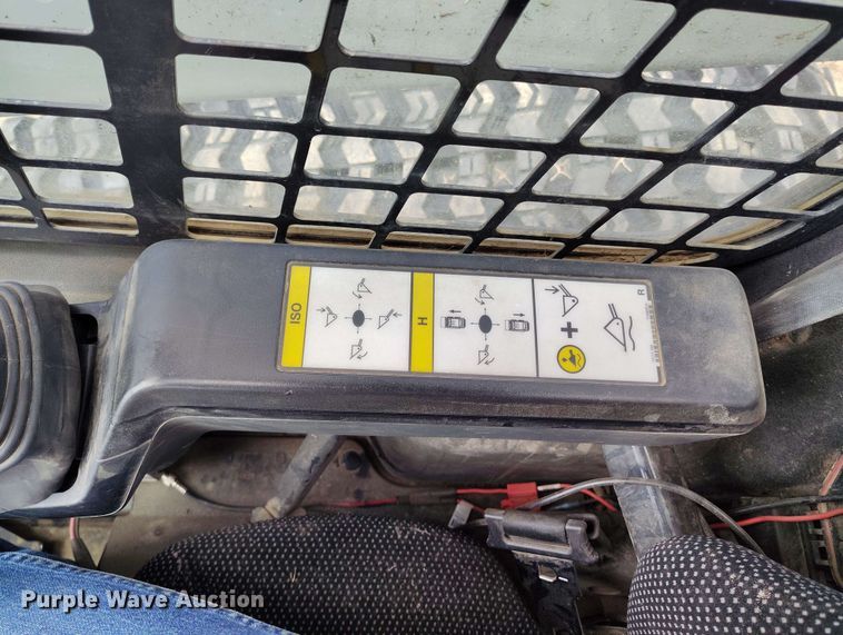 image for item EH0291 2022 Bobcat T76 tracked skid steer loader