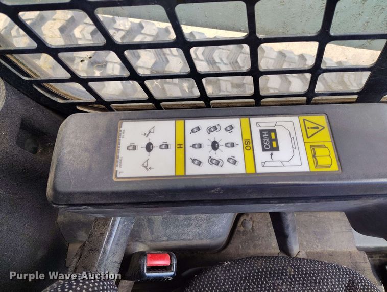 image for item EH0291 2022 Bobcat T76 tracked skid steer loader