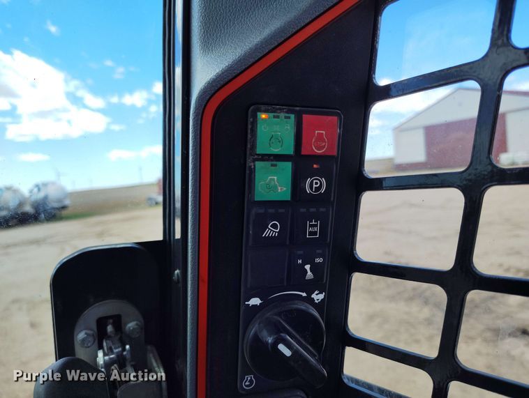 image for item EH0291 2022 Bobcat T76 tracked skid steer loader