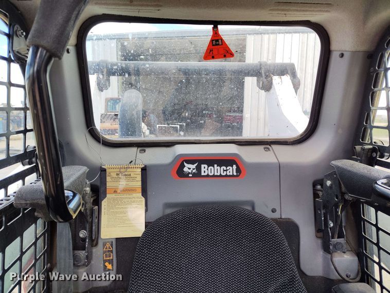 image for item EH0291 2022 Bobcat T76 tracked skid steer loader