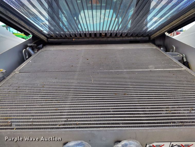 image for item EH0291 2022 Bobcat T76 tracked skid steer loader