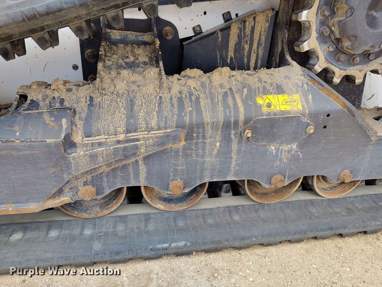 image for item EH0291 2022 Bobcat T76 tracked skid steer loader