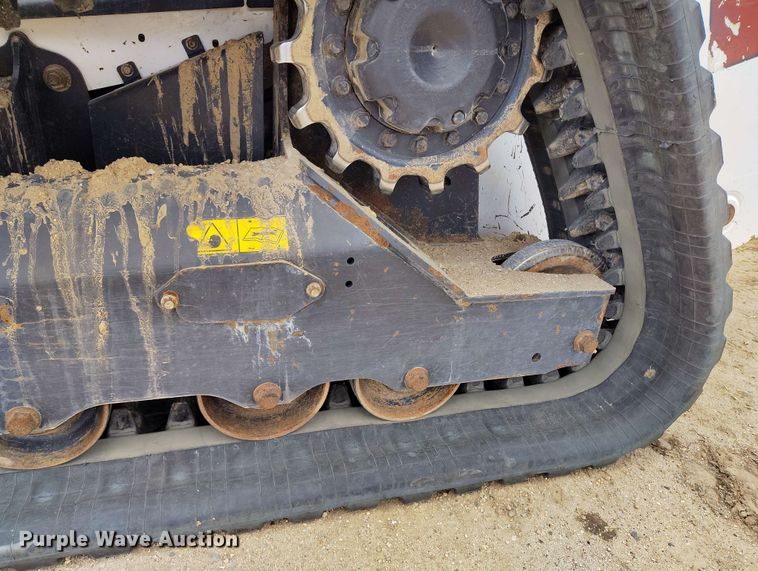 image for item EH0291 2022 Bobcat T76 tracked skid steer loader