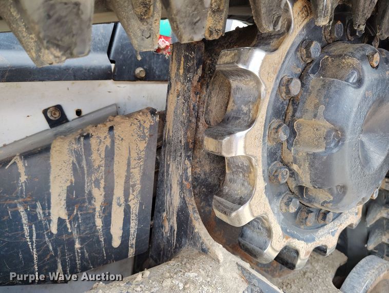 image for item EH0291 2022 Bobcat T76 tracked skid steer loader