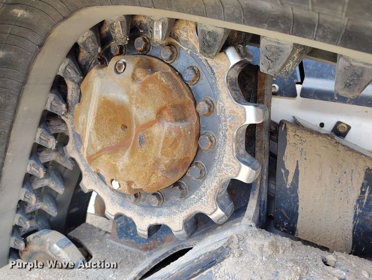 image for item EH0291 2022 Bobcat T76 tracked skid steer loader