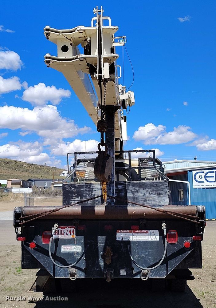 image for item EH0295 1989 Ford LT9000 crane truck