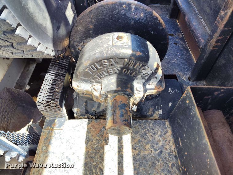 image for item EH0295 1989 Ford LT9000 crane truck