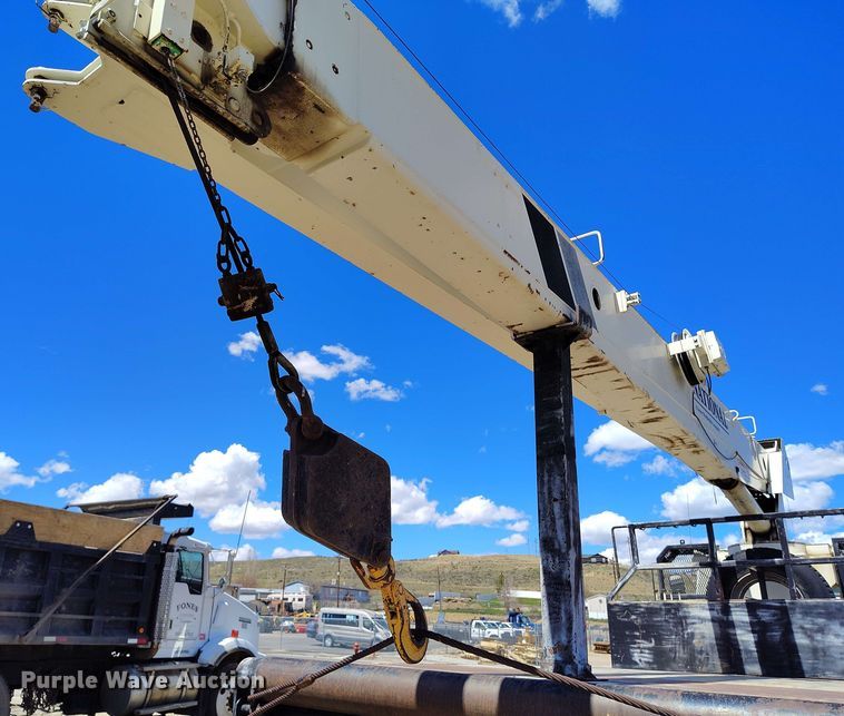 image for item EH0295 1989 Ford LT9000 crane truck