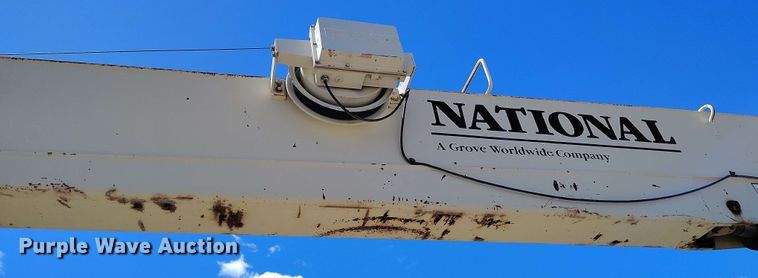 image for item EH0295 1989 Ford LT9000 crane truck