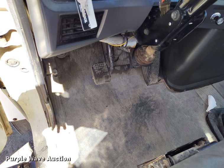 image for item EH0295 1989 Ford LT9000 crane truck