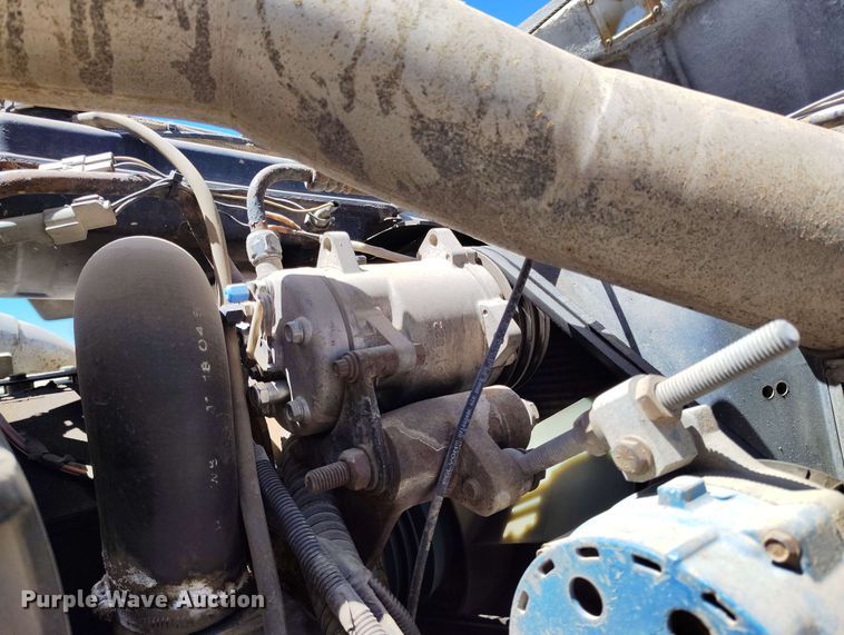 image for item EH0295 1989 Ford LT9000 crane truck