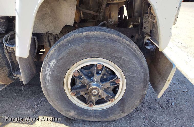 image for item EH0295 1989 Ford LT9000 crane truck