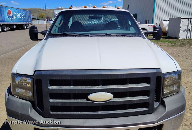image for item EH0297 2007 Ford F550 utility / service truck