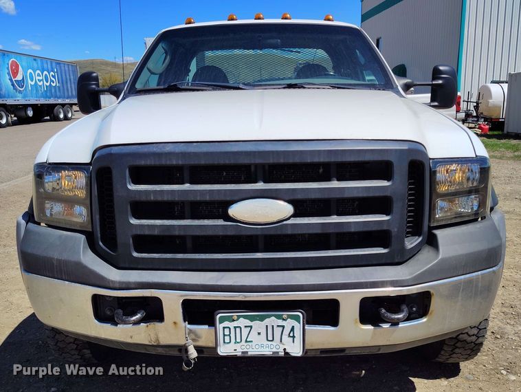 image for item EH0297 2007 Ford F550 utility / service truck