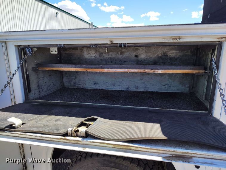 image for item EH0297 2007 Ford F550 utility / service truck