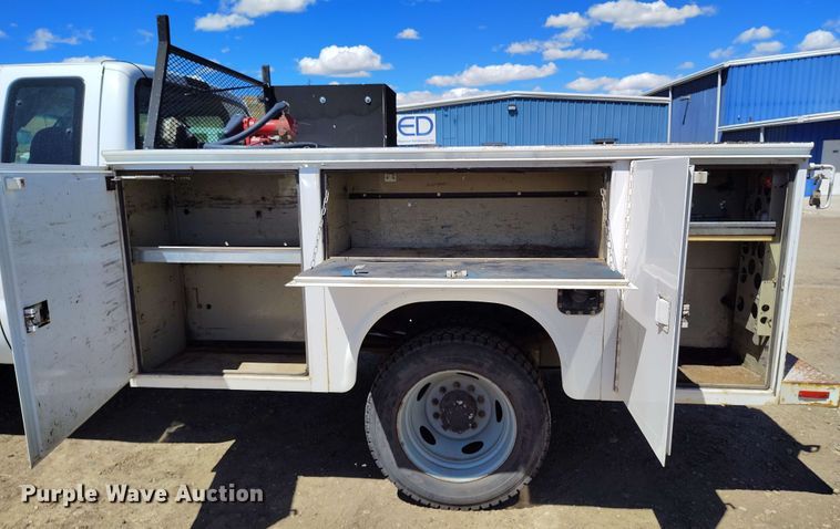 image for item EH0297 2007 Ford F550 utility / service truck