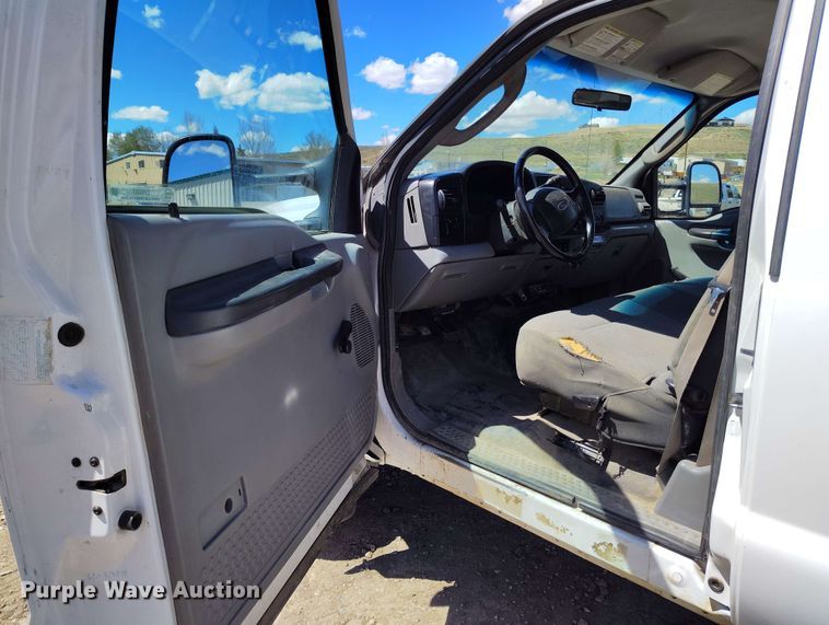 image for item EH0297 2007 Ford F550 utility / service truck