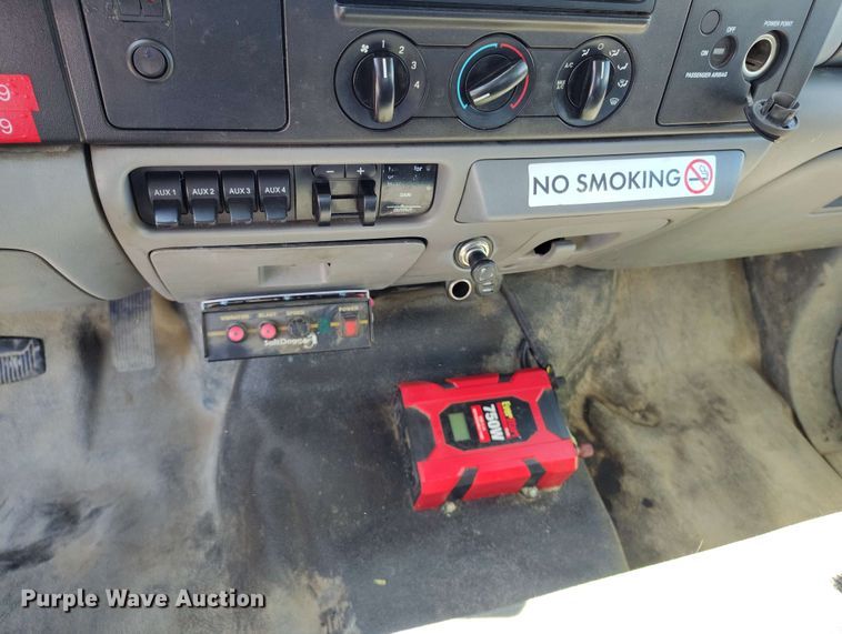 image for item EH0297 2007 Ford F550 utility / service truck