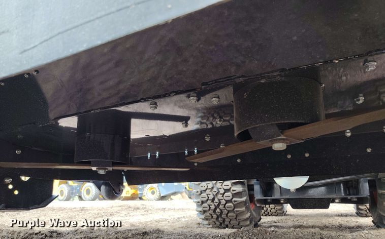 image for item EH0300 2023 Bobcat AT450 lawn tractor