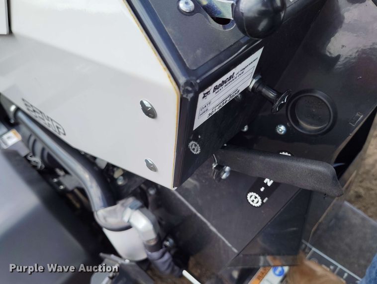 image for item EH0300 2023 Bobcat AT450 lawn tractor