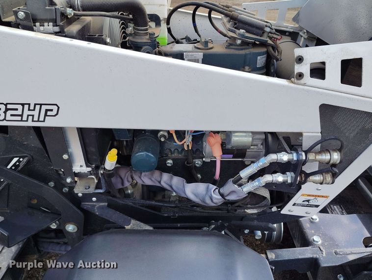 image for item EH0300 2023 Bobcat AT450 lawn tractor