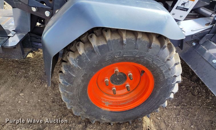 image for item EH0300 2023 Bobcat AT450 lawn tractor