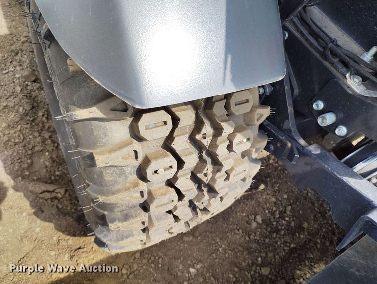 image for item EH0300 2023 Bobcat AT450 lawn tractor