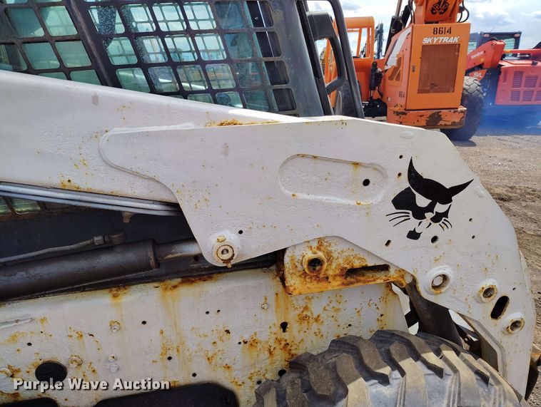 image for item EH0301 2010 Bobcat S160 skid steer loader
