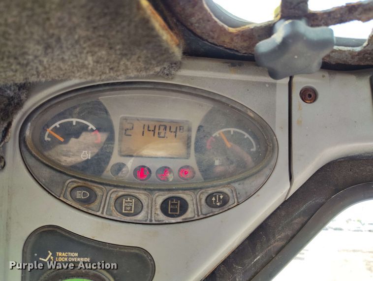 image for item EH0301 2010 Bobcat S160 skid steer loader