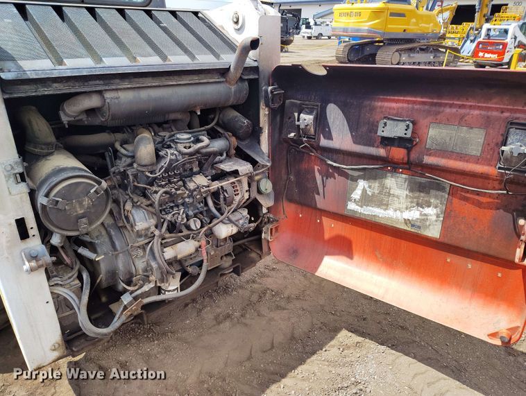 image for item EH0301 2010 Bobcat S160 skid steer loader