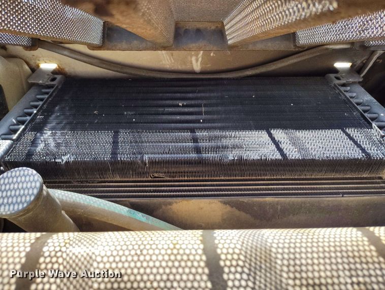 image for item EH0301 2010 Bobcat S160 skid steer loader