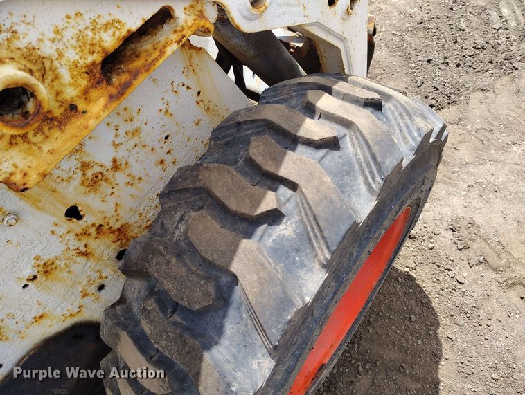 image for item EH0301 2010 Bobcat S160 skid steer loader