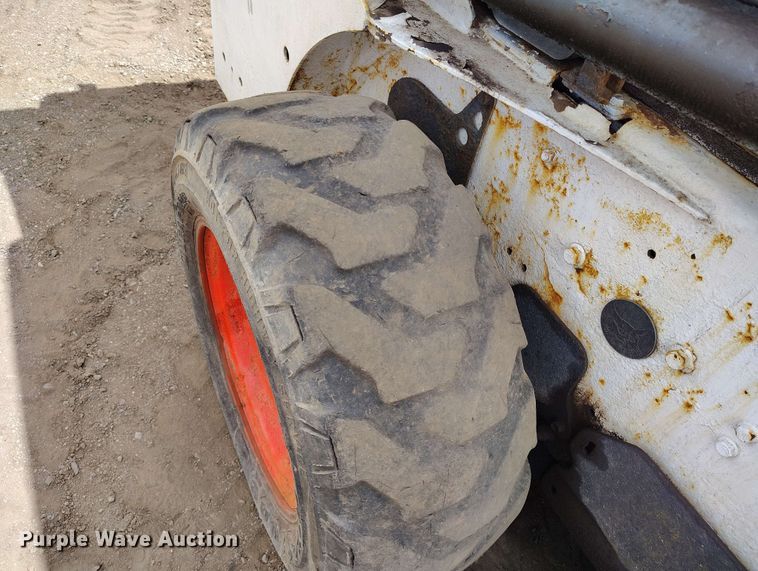 image for item EH0301 2010 Bobcat S160 skid steer loader