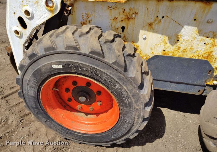 image for item EH0301 2010 Bobcat S160 skid steer loader