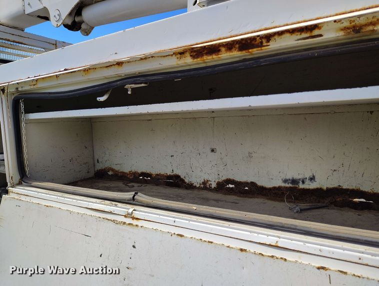 image for item EH0313 2008 Ford F750 Super Duty bucket truck