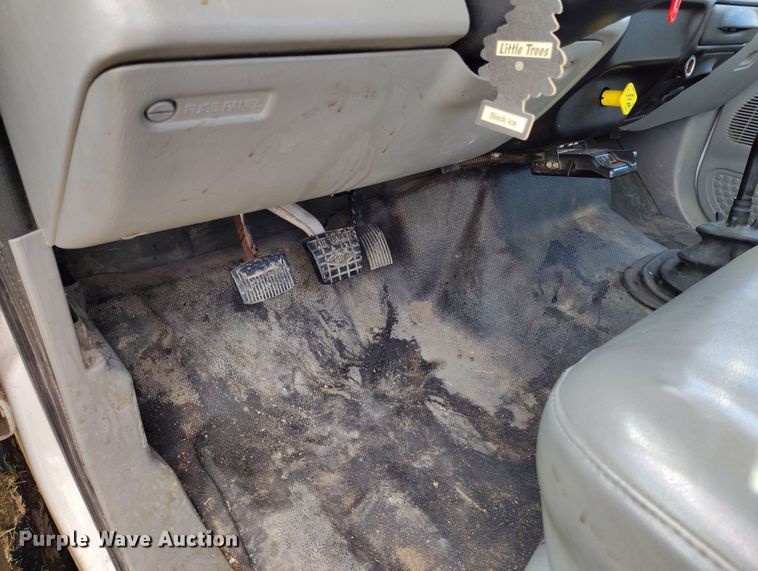 image for item EH0313 2008 Ford F750 Super Duty bucket truck