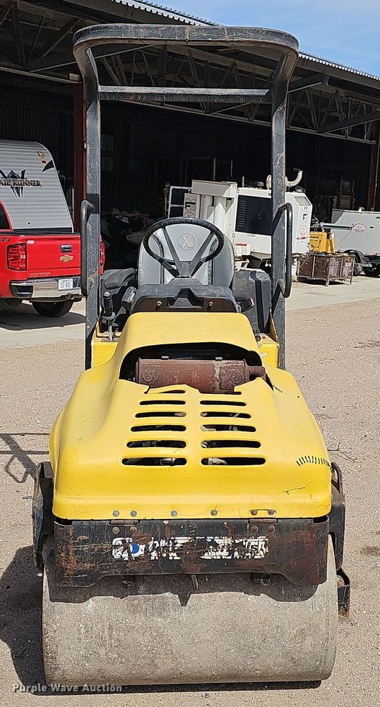 image for item EH8751 2003 Wacker RD11A double drum roller